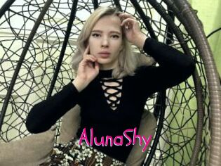 AlunaShy