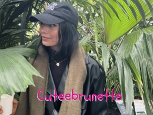 Cuteebrunette