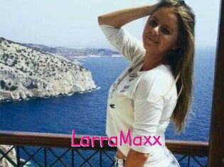 LarraMaxx