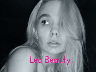 Lea_Beauty Spanking Sarah