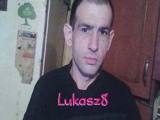 Lukasz8