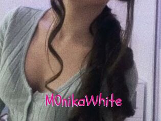 M0nikaWhite