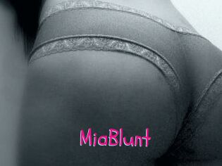 MiaBlunt Spanking Sarah
