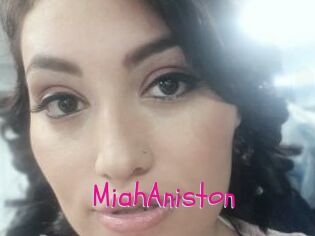 MiahAniston