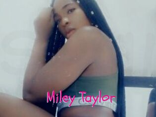 Miley_Taylor