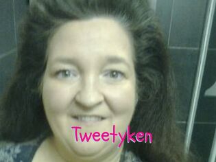 Tweetyken Spanking Sarah